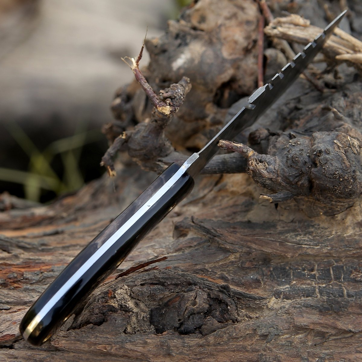 Damascus Hunting Knife – 10.5" Hand-Forged Blade