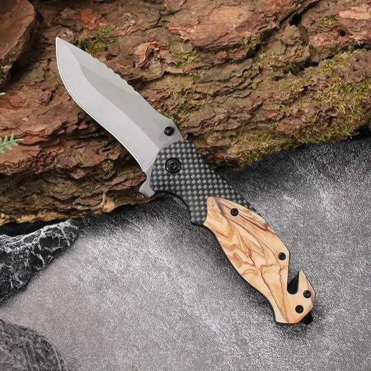 Handmade Stainless Steel Folding Knife with Horn Handle